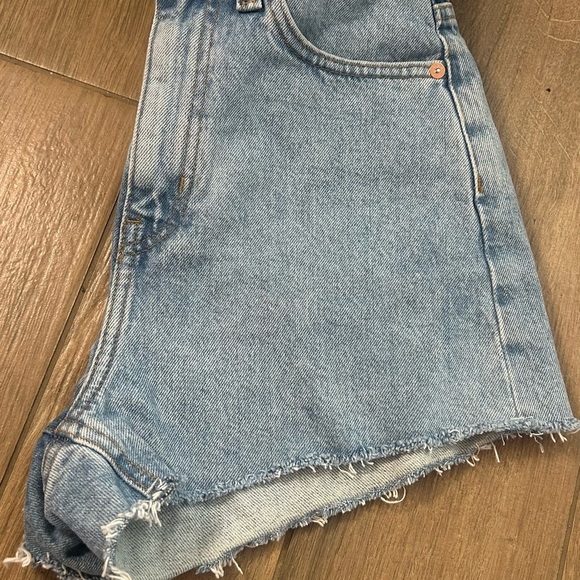 Weekday Blue Jean Shorts High-Waisted Distressed - Picture 10 of 10